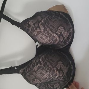 Chantelle 32 DDDD Lacy  bra